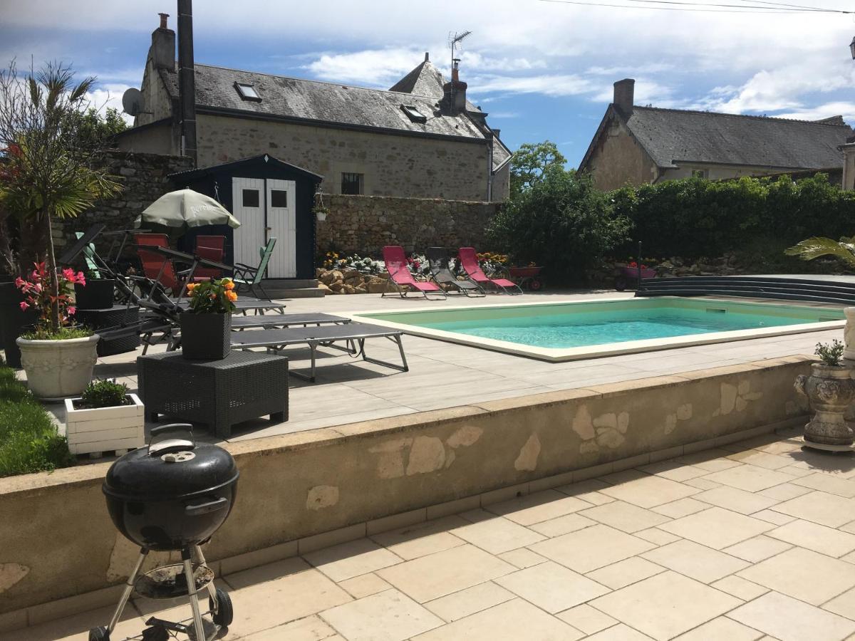 La Douce France Trianon Vila Chinon Exterior foto